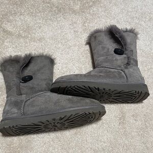 UGG Gray Winter Boots with Button Detail. Used. Size 7.